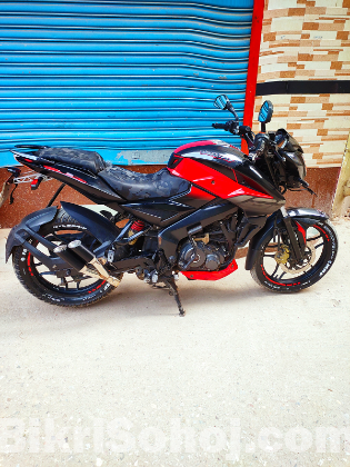 pulsar ns 160cc ..super fresh